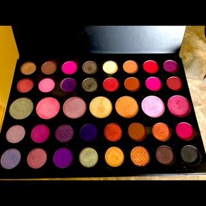 Morphe Artistry Eyeshadow Palette